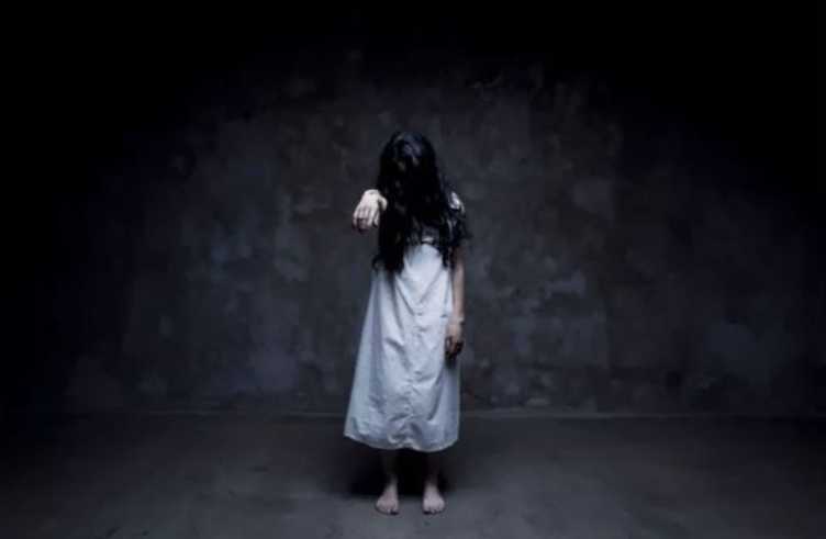 Mơ thấy bản thân đang ở bãi tha ma tượng trưng cho không gian sống ngột ngạt Mơ thấy bản thân đang ở bãi tha ma tượng trưng cho không gian sống ngột ngạt
